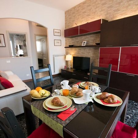 A Casa Di Simone A Viareggio Apartman Kültér fotó